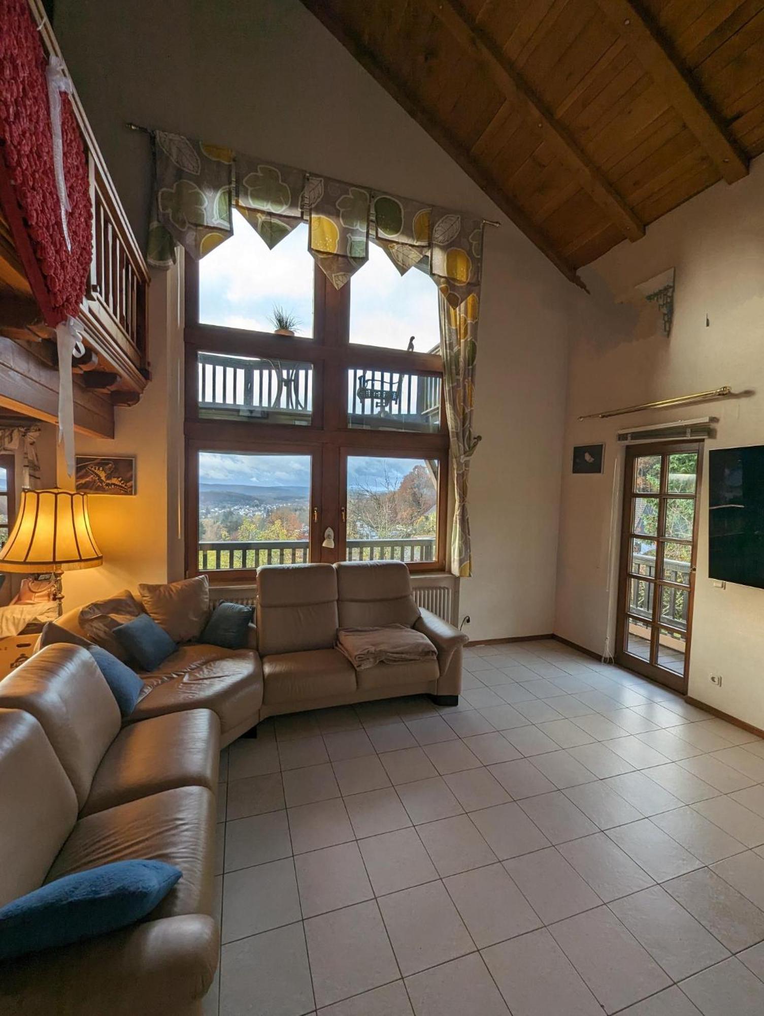 Sonnige Aussicht Villa Losheim Exteriör bild
